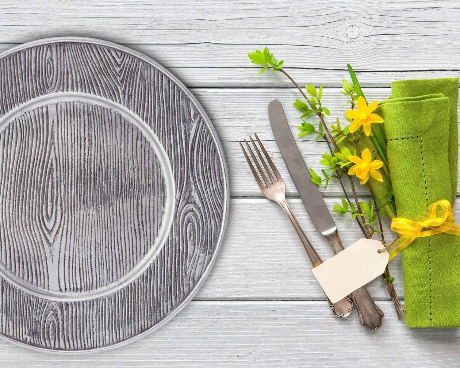 Arthur Court Wood Grain Charger Forest