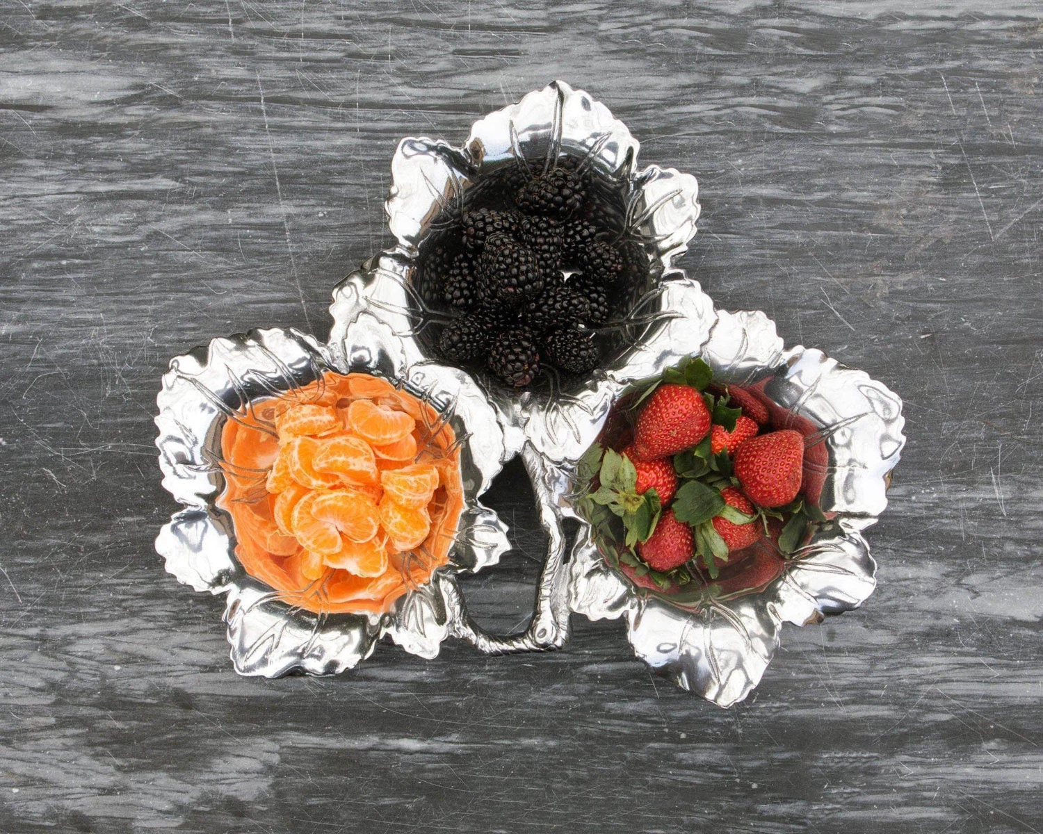 Arthur Court Serving Bowls Grape 3-Bowl Bowl