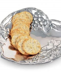 Arthur Court Trays Grape Heart Coupe Tray