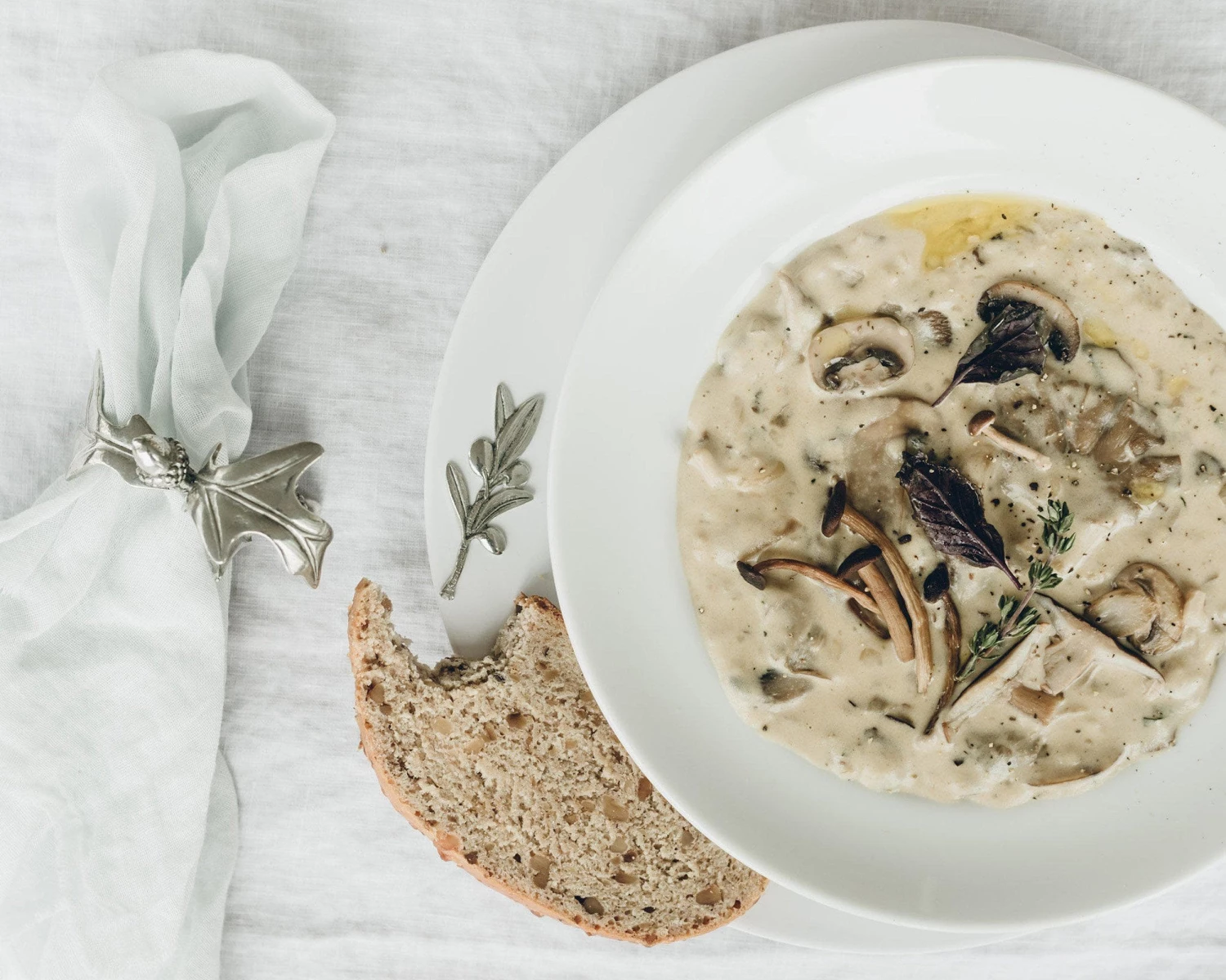 Arthur Court Olive Melamine Lunch Plates - Set Of 4